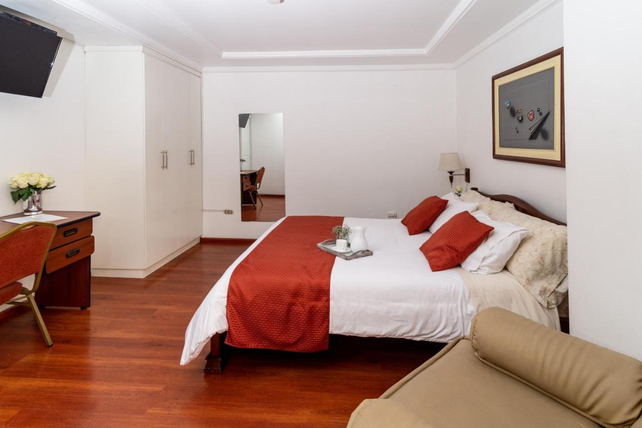Hotel Cordero Cuenca Esterno foto