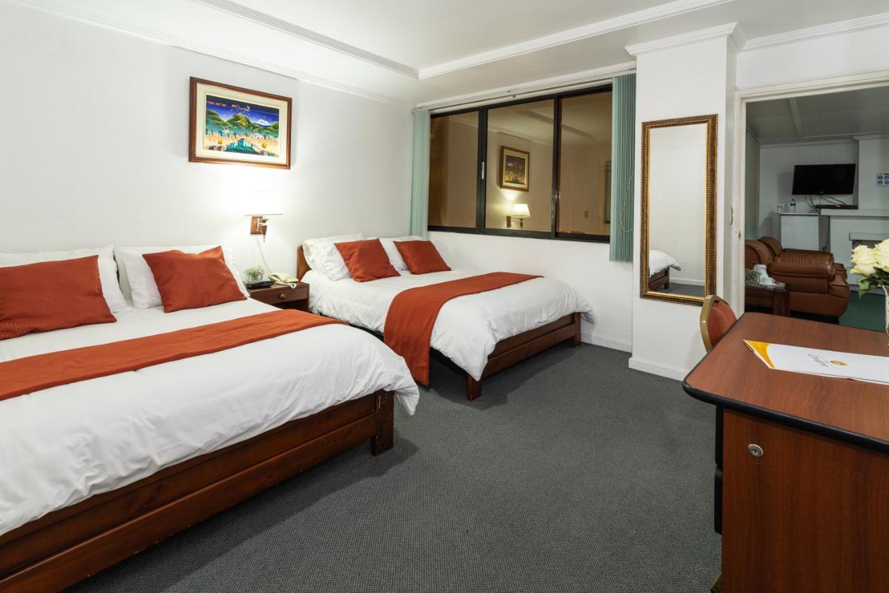 Hotel Cordero Cuenca Esterno foto
