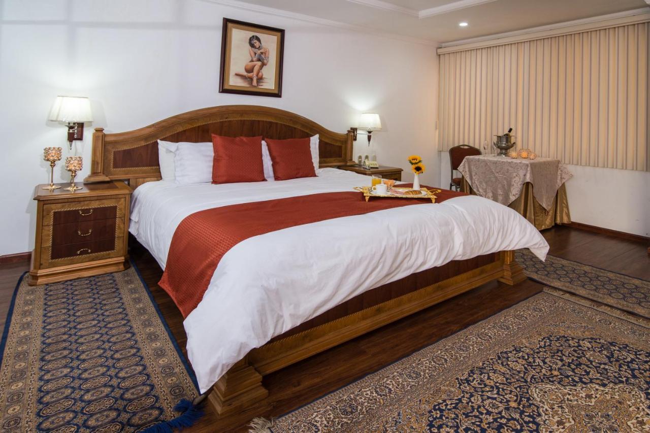 Hotel Cordero Cuenca Esterno foto