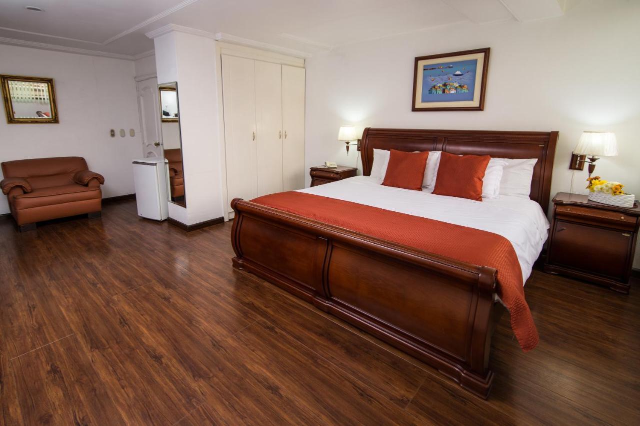 Hotel Cordero Cuenca Esterno foto