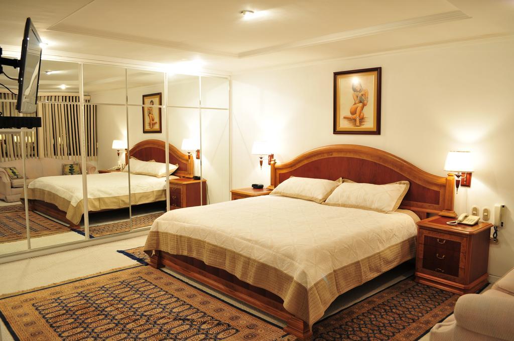 Hotel Cordero Cuenca Esterno foto