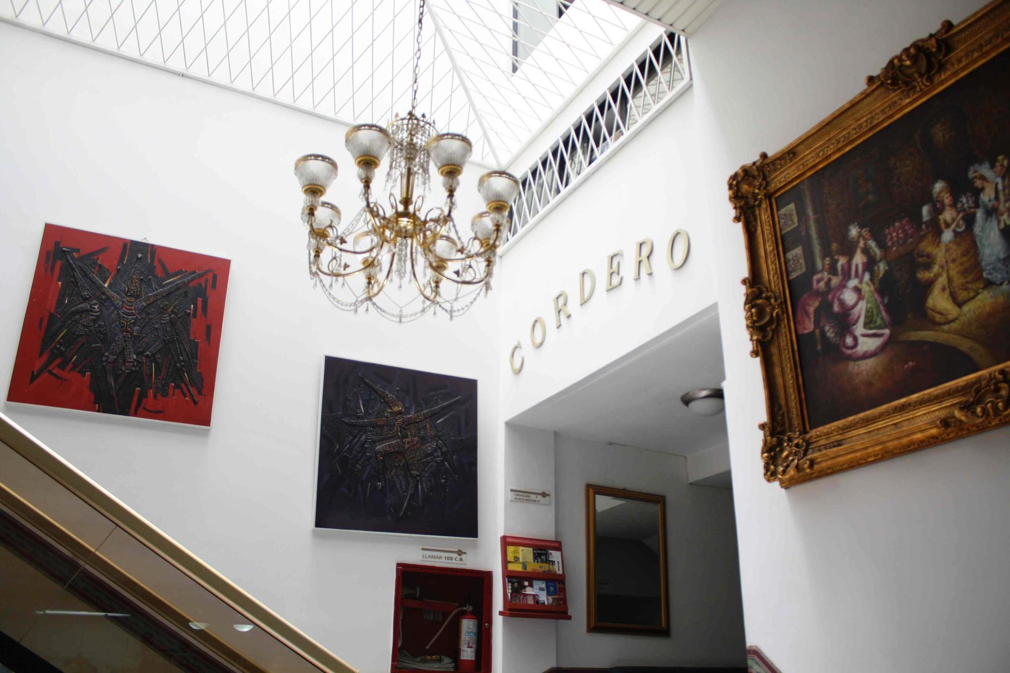 Hotel Cordero Cuenca Esterno foto