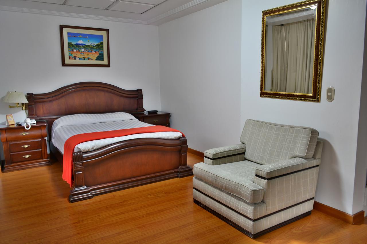 Hotel Cordero Cuenca Esterno foto